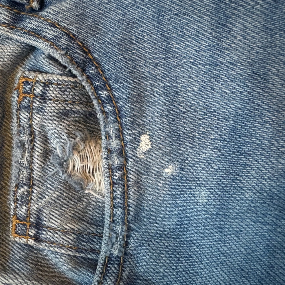 Distressed Blue Jeans - Picture 6 of 8